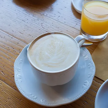 ホテル Isabella ブレンゾーネ