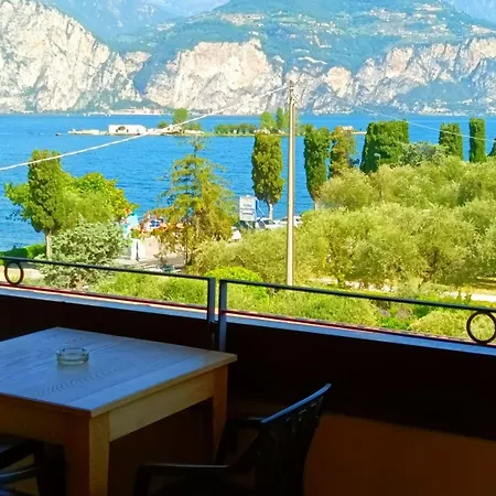 ホテル Isabella ブレンゾーネ