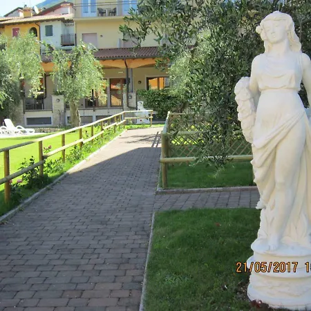 Isabella ブレンゾーネ