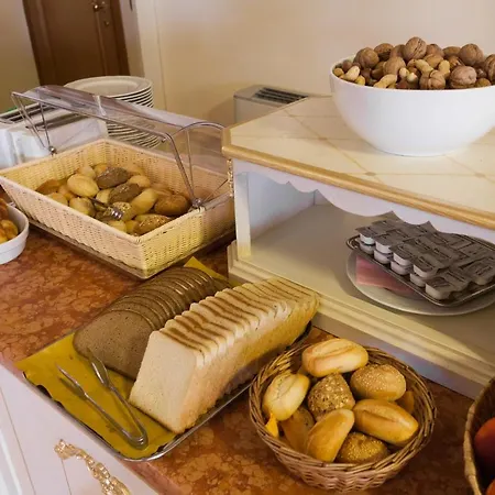 ホテル Isabella 3*