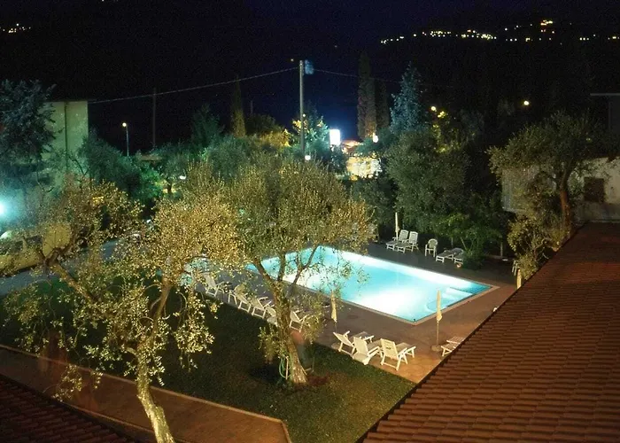 Isabella 3*