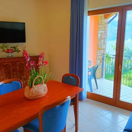 Isabella 3* Brenzone sul Garda