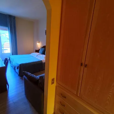 Isabella Hotel 3*