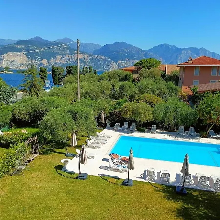 Hotel Isabella Brenzone sul Garda