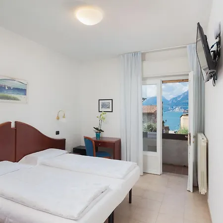 Isabella Szálloda Brenzone sul Garda