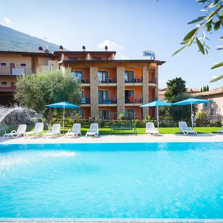 Isabella Hotel 3*