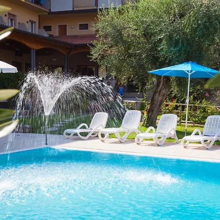 Hotel Isabella Brenzone sul Garda