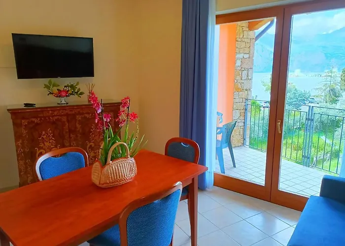 Isabella 3* Brenzone sul Garda