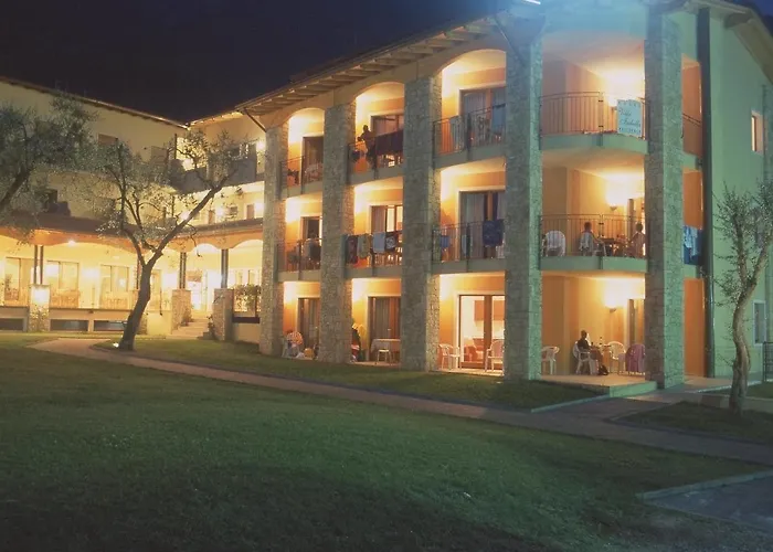 Isabella Brenzone sul Garda