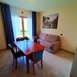 Isabella 3*